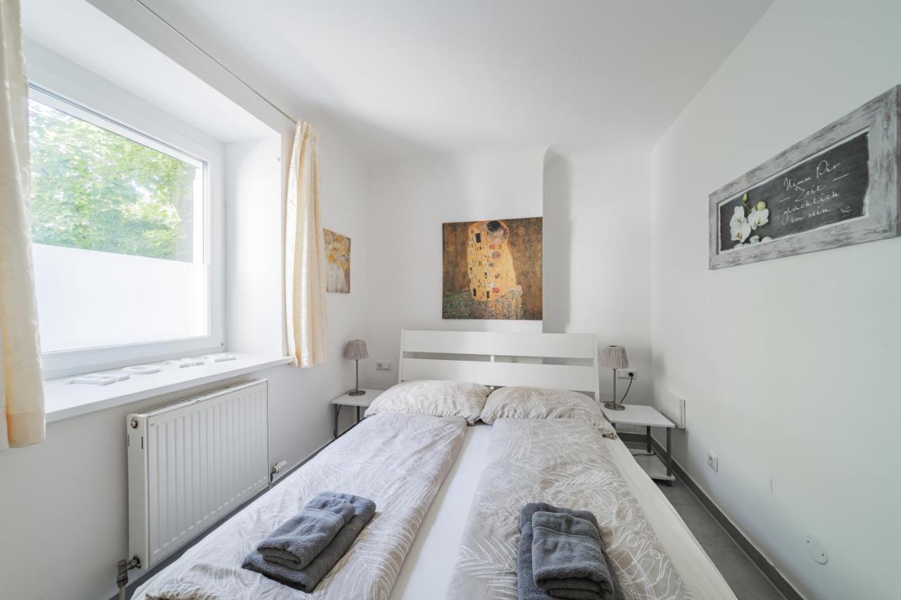 Modernes Appartement Nahe U-Bahn Und Schoenbrunn Вена Экстерьер фото